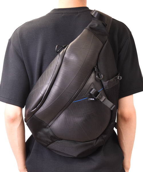 One Shoulder Bag TRIANGLE PRO
