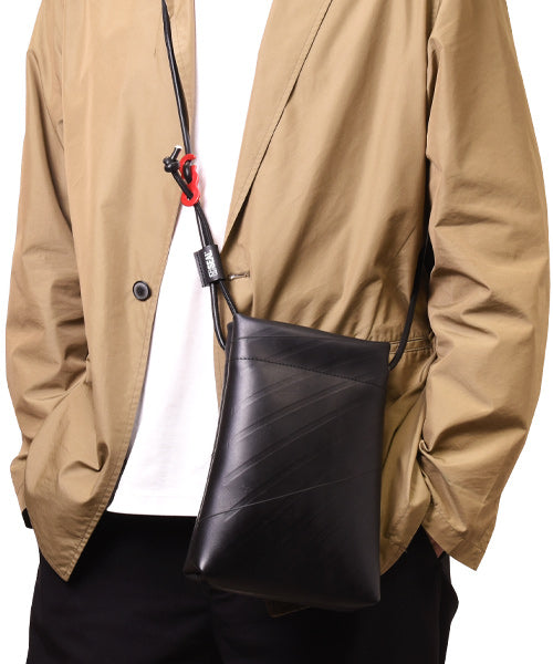 Leather cord shoulder bag