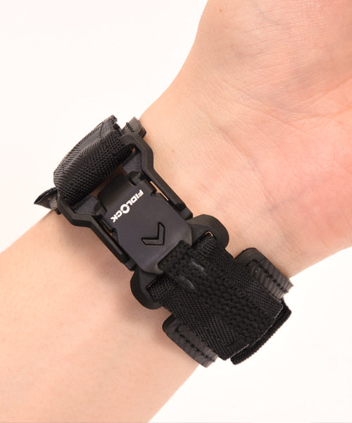 Apple watch belt with FIDLOCK