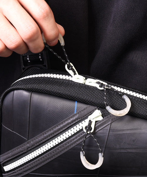 Organizer shoulder bag night ride model