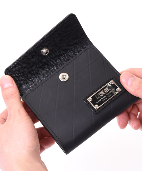 Straight Kiss Lock Wallet TUBE