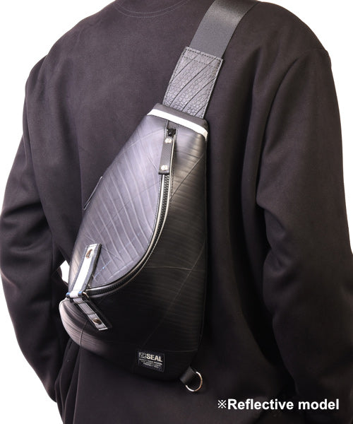 One shoulder bag spiral night ride model