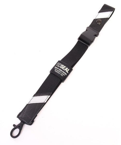 크로스 스트랩 나이트 라이드 모델