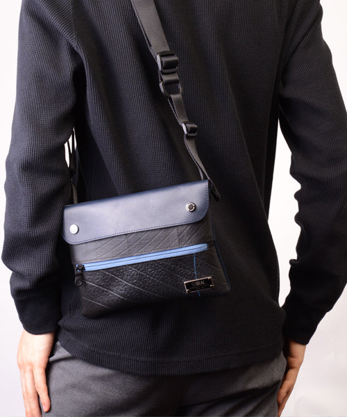 Travel sacoche wallet