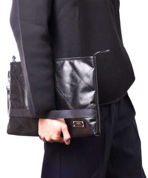 Morino Hanpu Collaboration / Quilted Clutch Bag