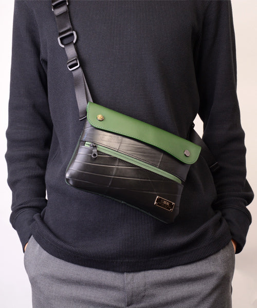 Travel sacoche wallet