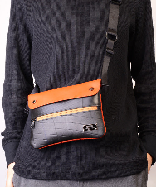 Travel sacoche wallet