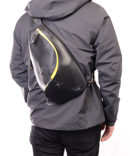 Arqueonautas collaboration / one shoulder bag spiral