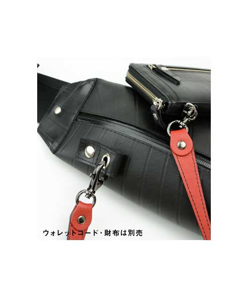 Sling bag waterproof