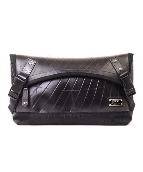 Designer's waist bag
