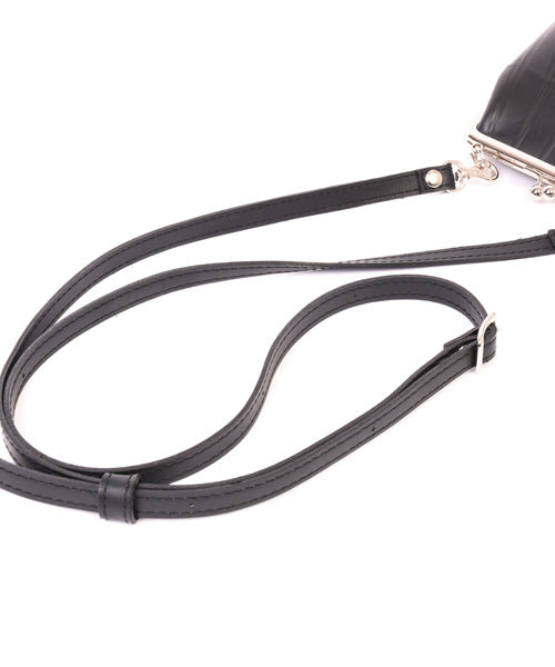 Kiss lock shoulder bag