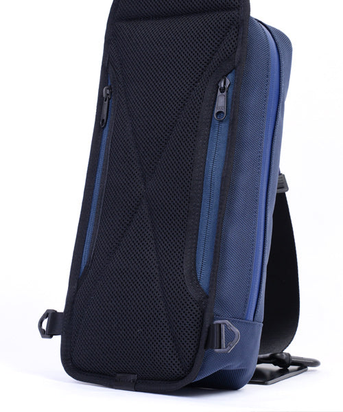 One shoulder sling bag