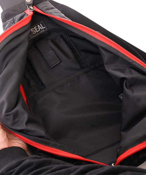 Fujikura Koso collaboration / one shoulder bag spiral AIR MODEL