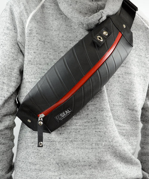 Sling bag waterproof