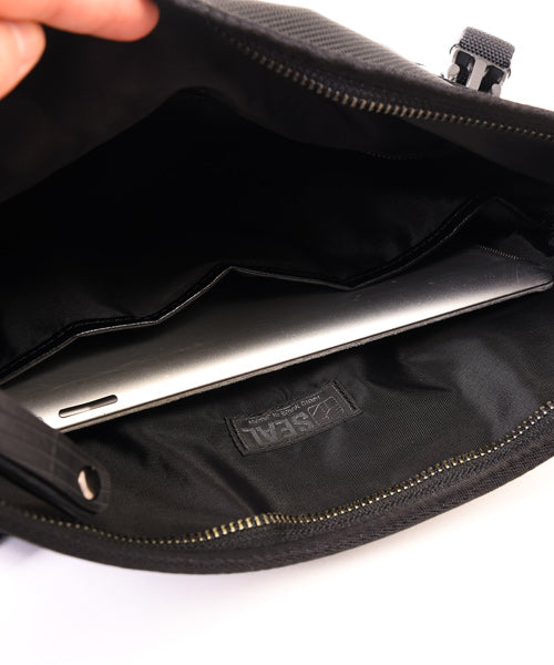 Designer's waist bag