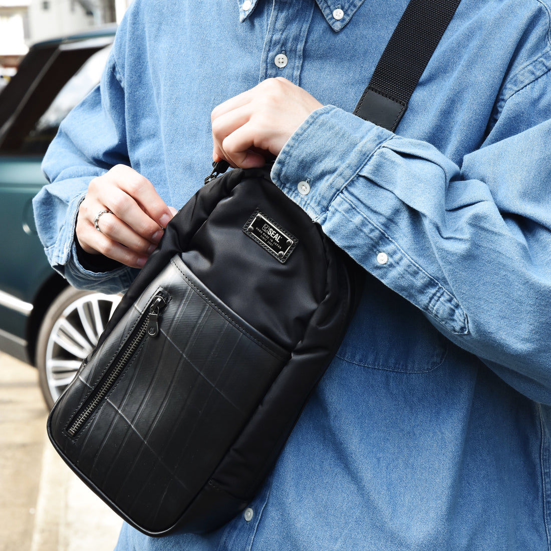 New Sling bag made from tire tubes and recycled nylon[Sling bag MA-1 MODEL］