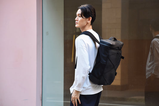 Sharp design with a box that does not lose its shape【CUBE BACKPACK】