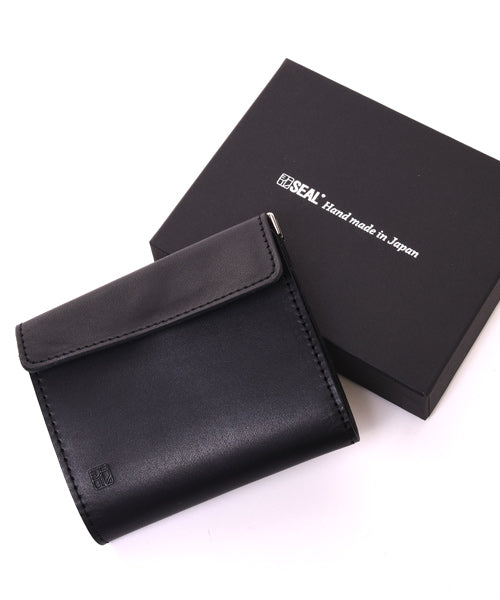 Straight Kiss Lock Wallet