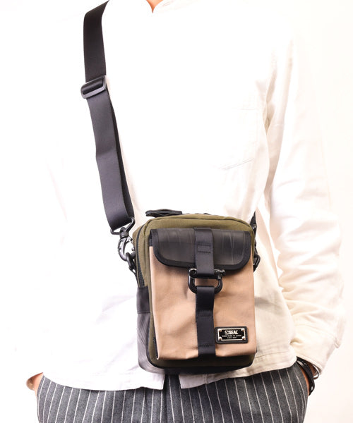 Shoulder bag / ARMY DUCK (10-year warranty)